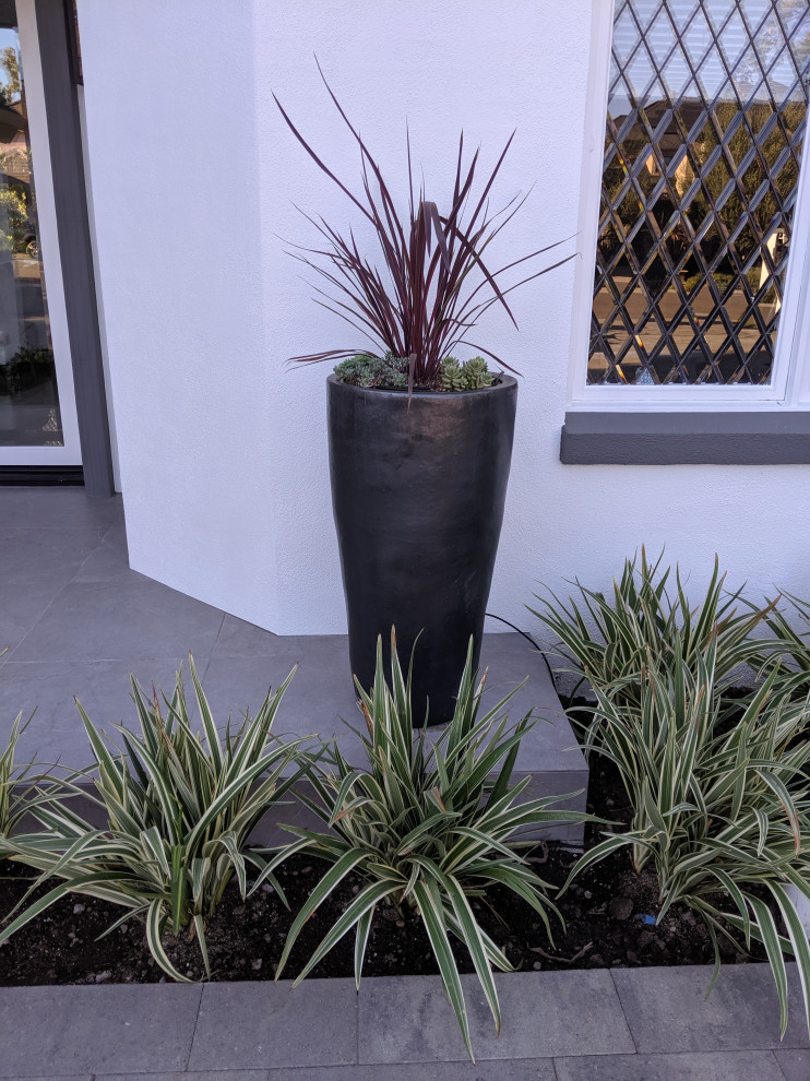 Modern/Traditional Home in Laguna Hills