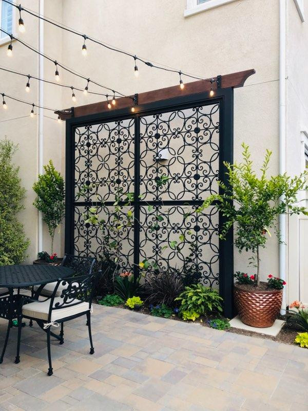 Beautiful Small Yard in Sendero