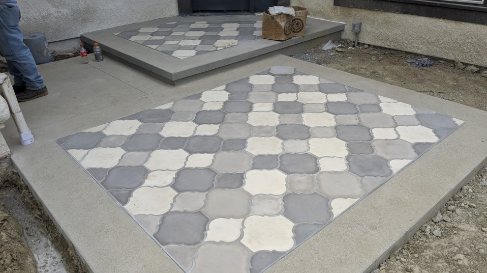 Spanish House with Modern Touch - Image 13